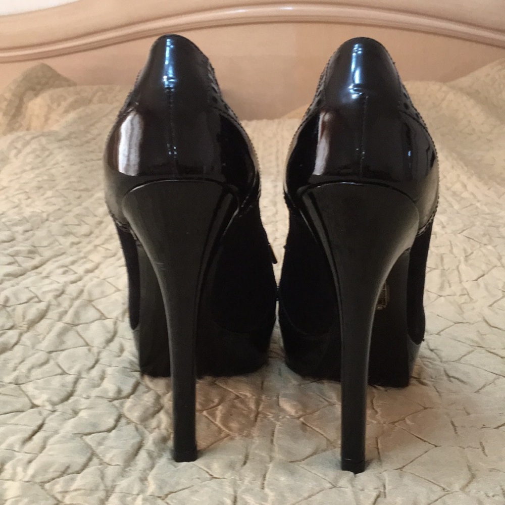 Gucci patent leather/suede booties. - Picture 3 of 8